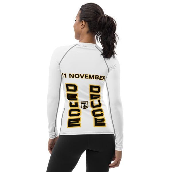 I SUPPORT VETERANS DEUCE DEUCE Women's Rash Guard