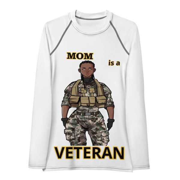 MOM IS A VETERAN DEUCE TREE Women's Rash Guard