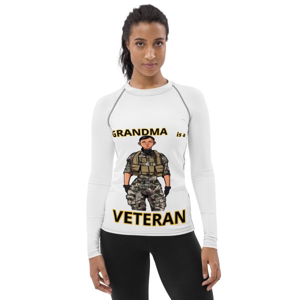 GRANDMA IS A VETERAN TOO FOWER Women's Rash Guard