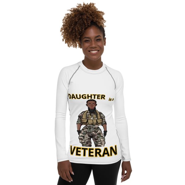 DAUGHTER IS A VETERAN TOO FOWER Women's Rash Guard