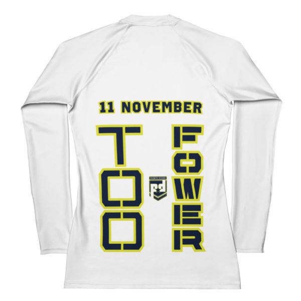 GRANDMA IS A VETERAN TOO FOWER Women's Rash Guard