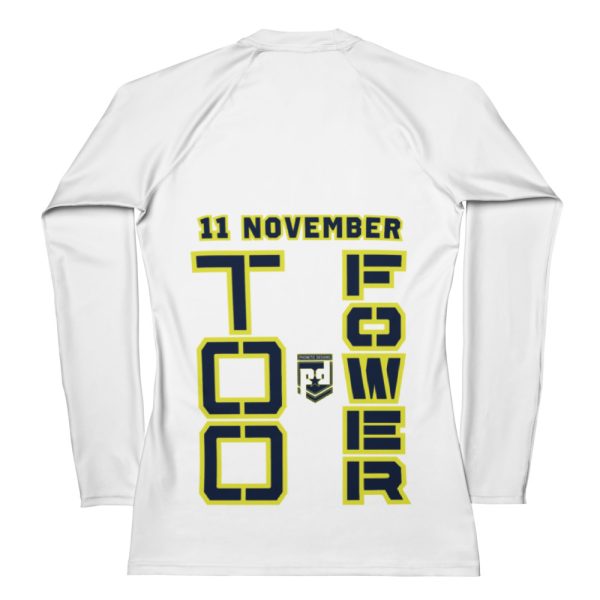 GRANDMA IS A VETERAN TOO FOWER Women's Rash Guard
