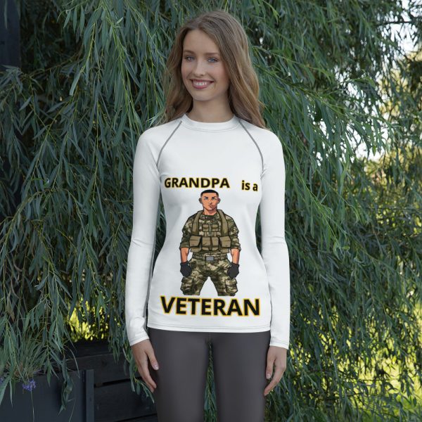 GRANDPA IS A VETERAN TOO FIFE Women's Rash Guard